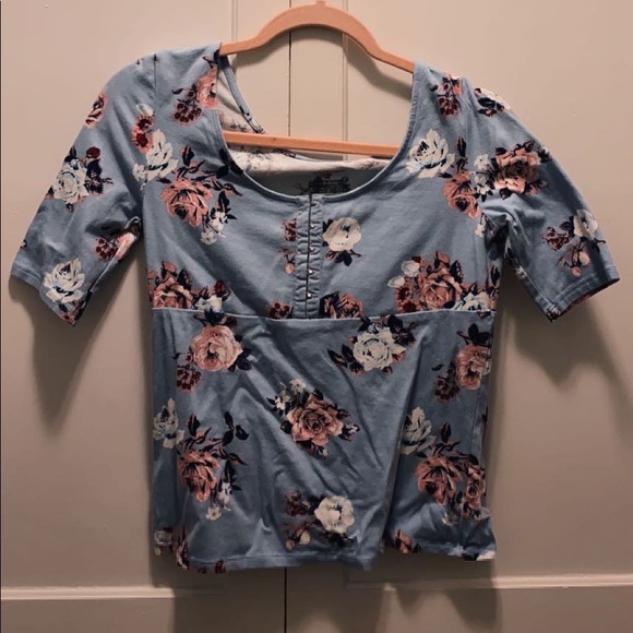 Tops - Floral cropped dress shirt